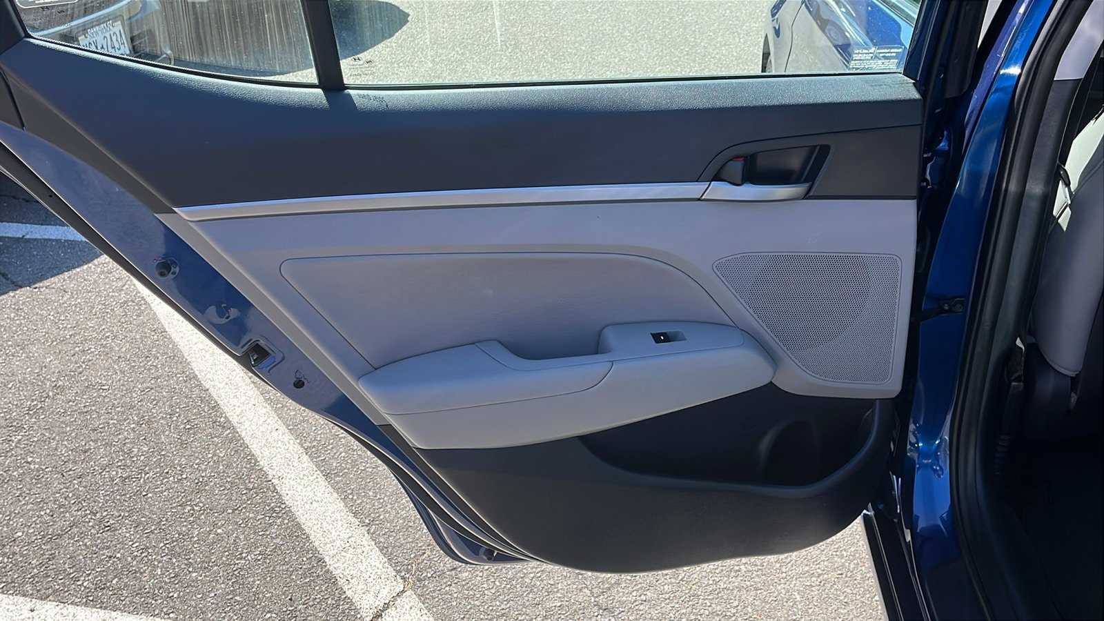 Used 2017 Hyundai Elantra Limited image 21