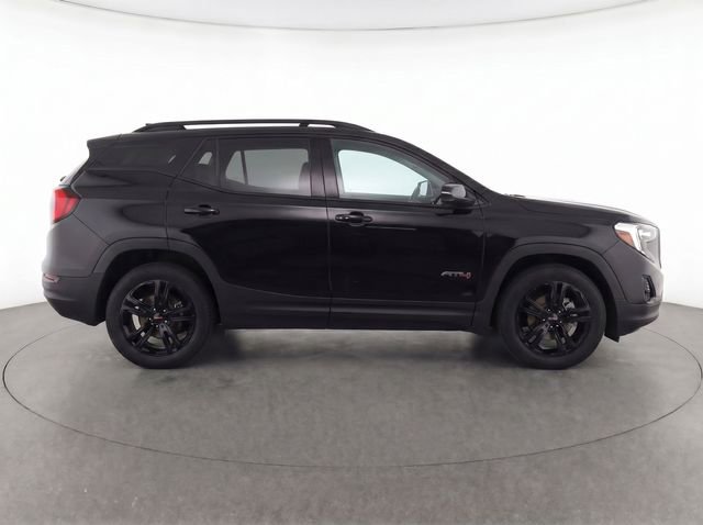 Used 2023 GMC Terrain AT4 w/ Infotainment Package II image 8