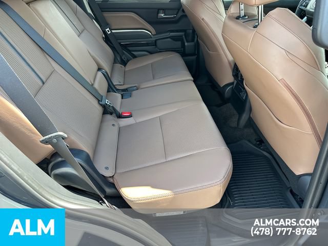 Used 2026 Toyota 4Runner Limited AWD/4WD image 17