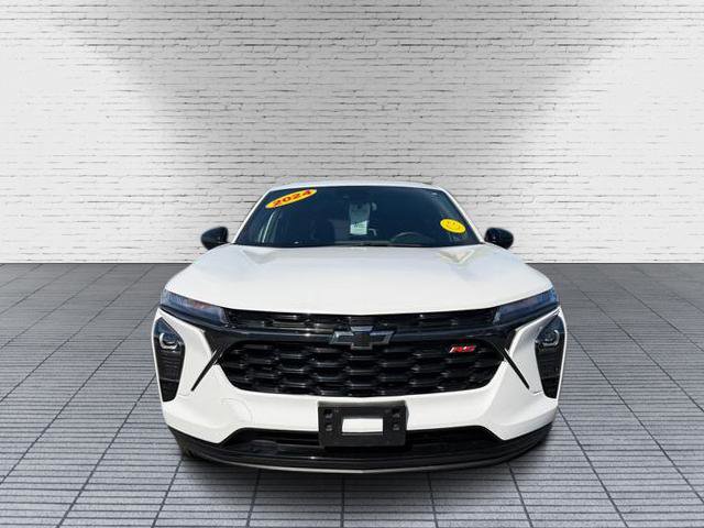 Used 2024 Chevrolet Trax RS image 7