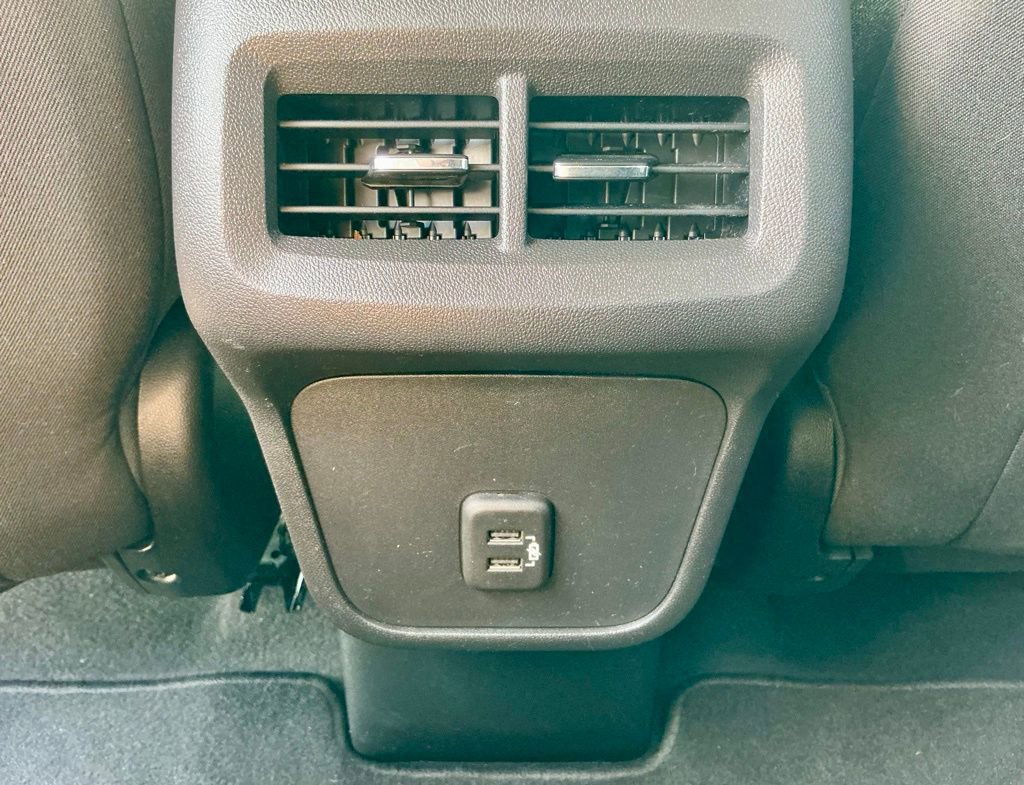 Used 2021 Chevrolet Equinox LT FWD image 33