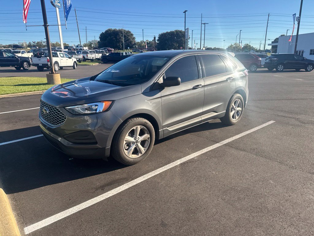 Used 2024 Ford Edge SE AWD/4WD image 5