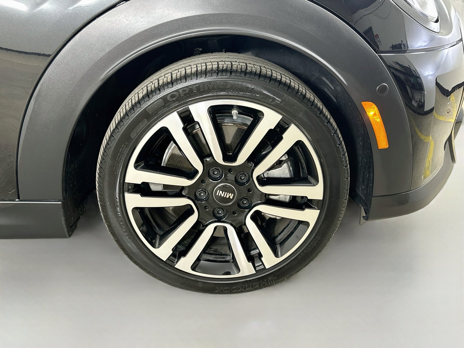 Certified 2024 MINI Cooper S FWD image 10