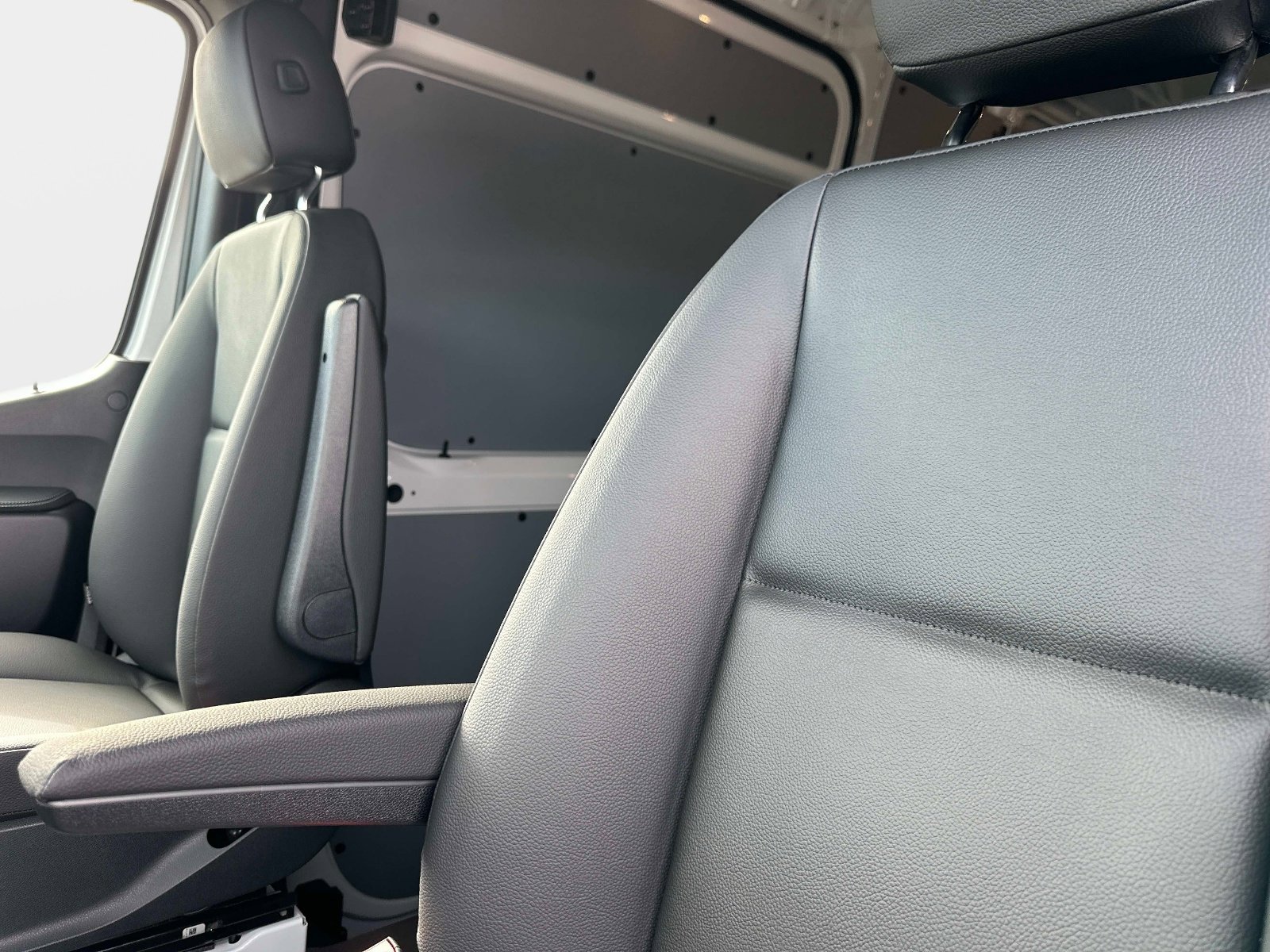 New 2026 Mercedes-Benz Sprinter 2500 image 19