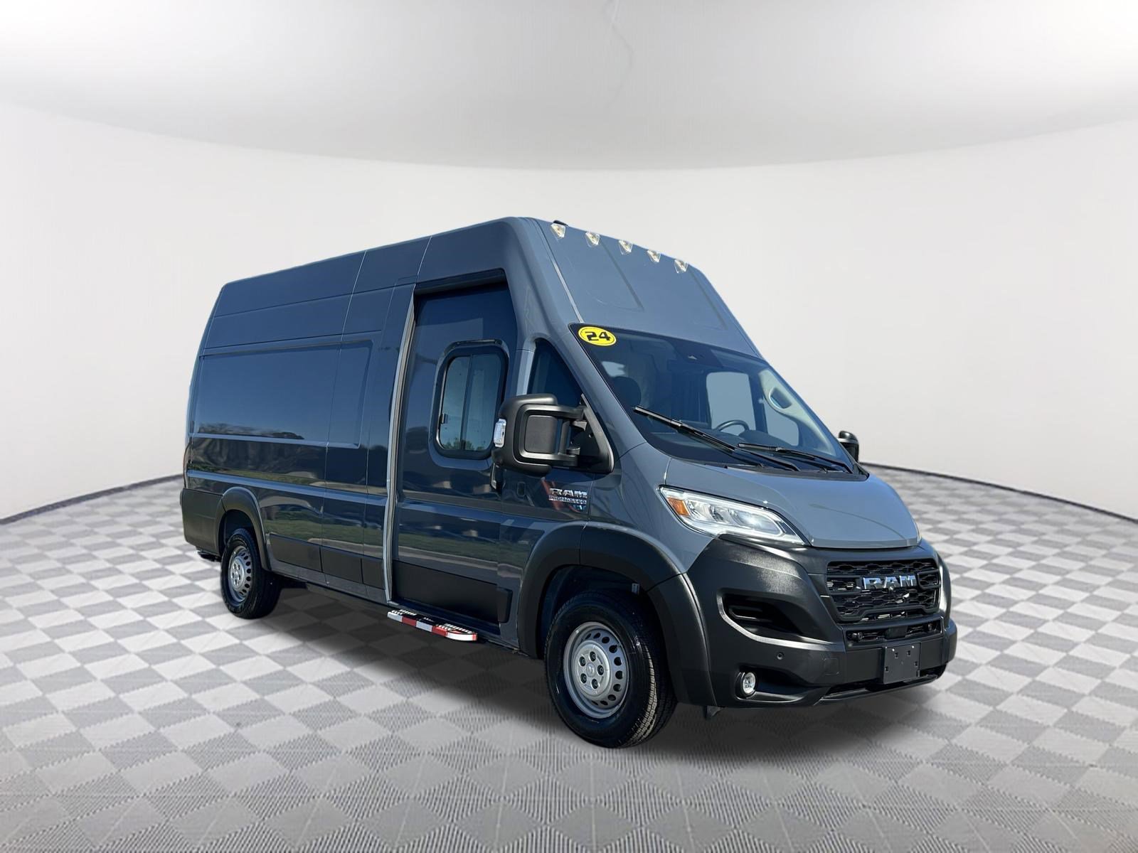 Used 2024 RAM ProMaster 3500 image 4