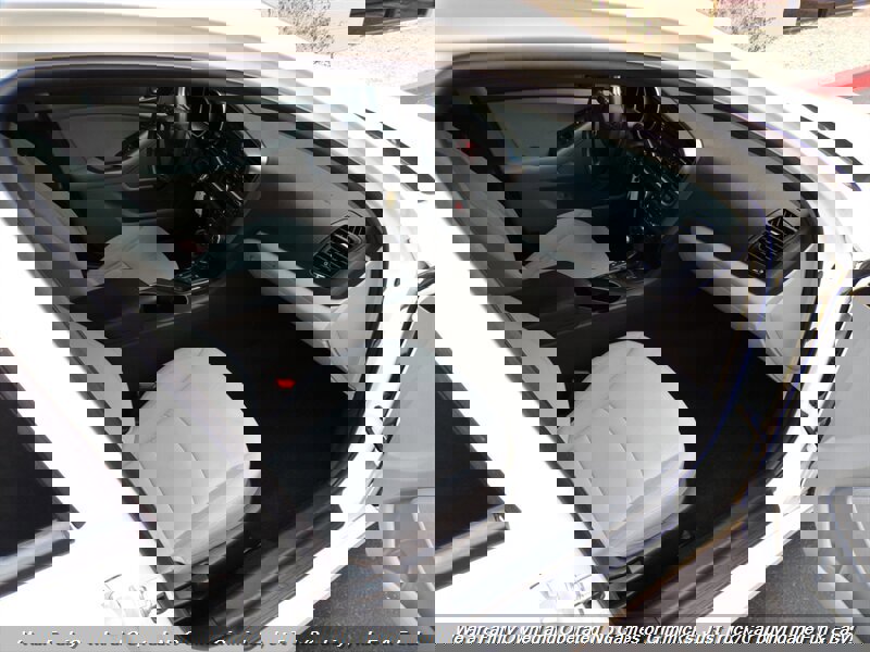 Used 2014 Kia Optima LX w/ Paint Protection Film Package image 28