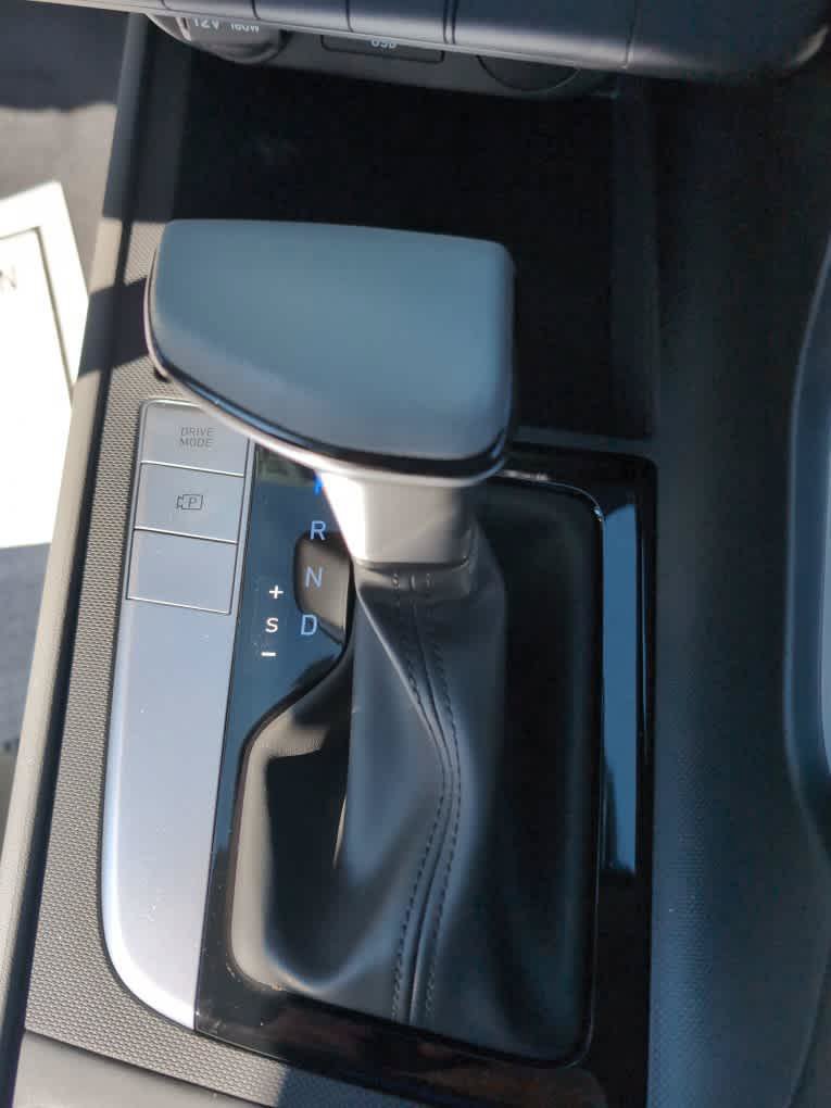 New 2026 Hyundai Elantra SE FWD image 25