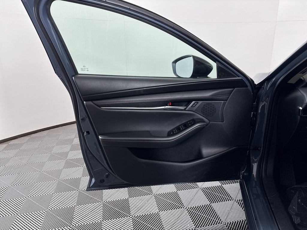 Used 2024 MAZDA MAZDA3 s image 23