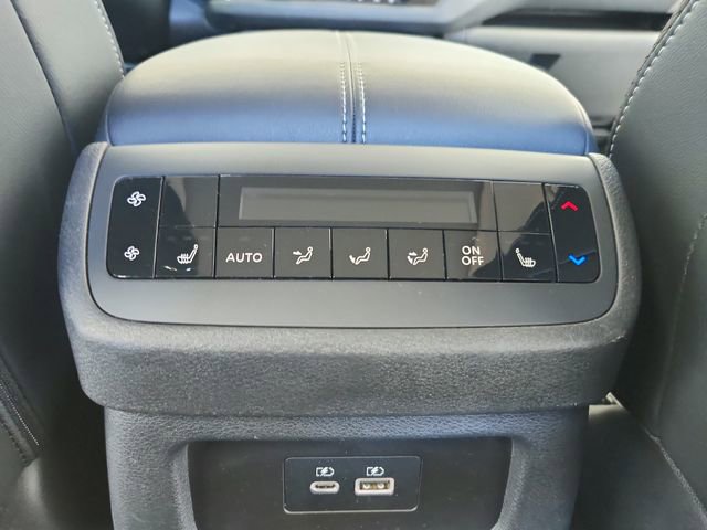 Used 2025 Nissan Pathfinder SL w/ SL Premium Package image 46