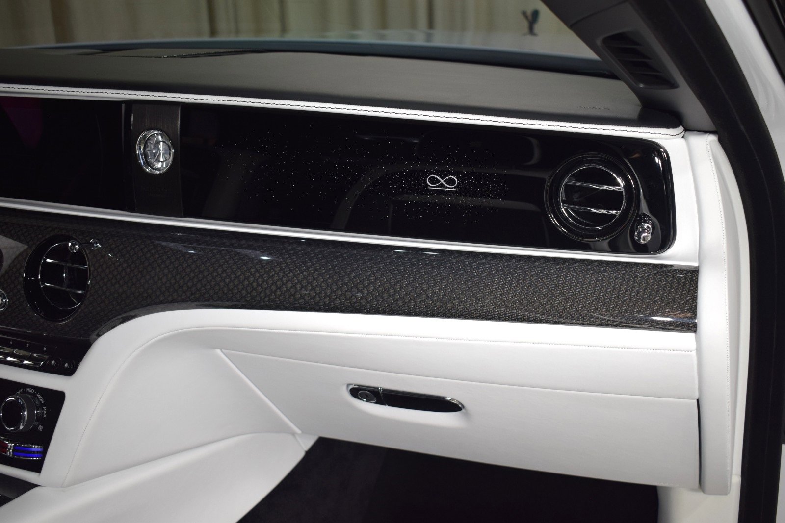 Certified 2022 Rolls-Royce Ghost Black Badge image 25