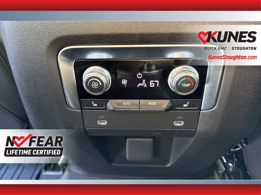 Used 2024 GMC Yukon SLT image 41