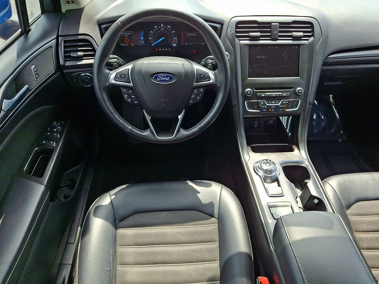 Used 2018 Ford Fusion SE w/ Equipment Group 201A FWD image 12
