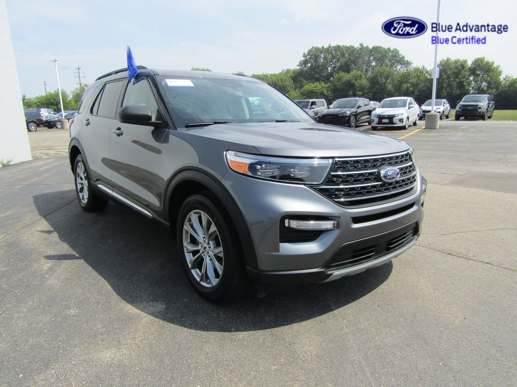 Certified 2024 Ford Explorer XLT w/ Equipment Group 202A AWD/4WD image 11