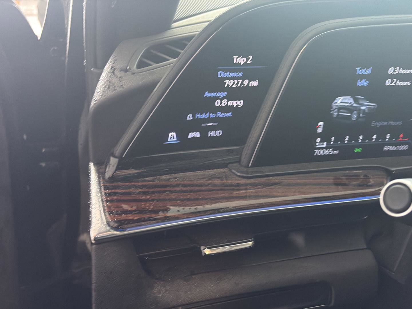 Used 2022 Cadillac Escalade ESV Premium Luxury image 14