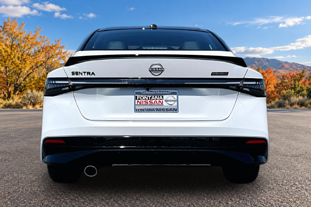 New 2027 Nissan Sentra SR w/ SR Premium Package FWD image 4