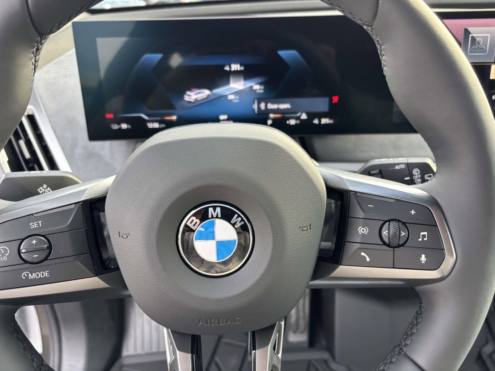 New 2026 BMW iX xDrive60 w/ M Sport Package AWD/4WD image 17