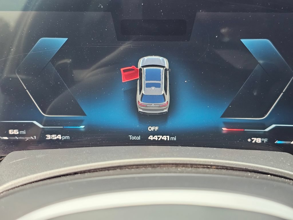 Certified 2024 BMW X7 M60i w/ Executive Package AWD/4WD image 23