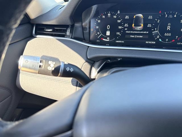 Used 2021 Land Rover Range Rover Evoque SE image 38