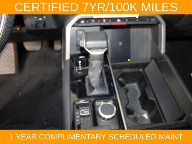 Used 2025 Toyota Tundra Platinum AWD/4WD image 28