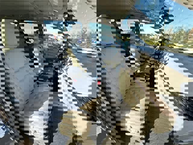 Used 2020 Toyota Sienna XLE image 23