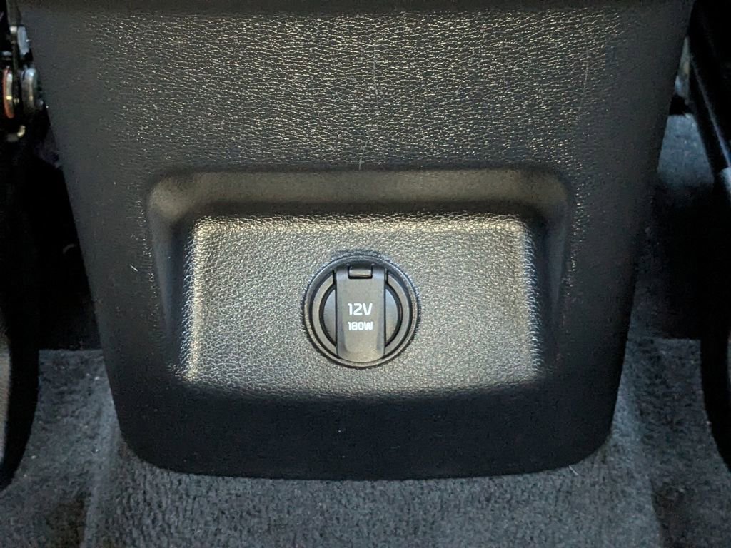 Used 2024 Kia Telluride EX w/ EX Captain's Chair Package image 18