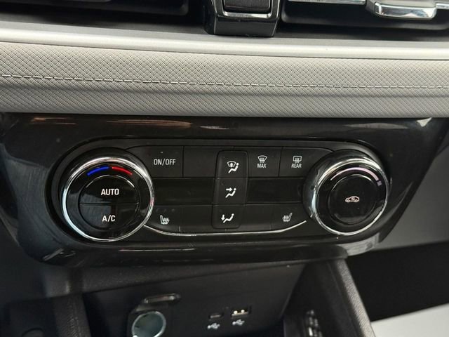 Used 2025 Chevrolet TrailBlazer LT w/ Convenience Package image 22