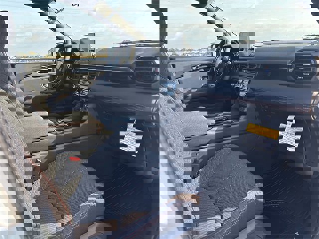 New 2025 Honda Pilot Sport image 31