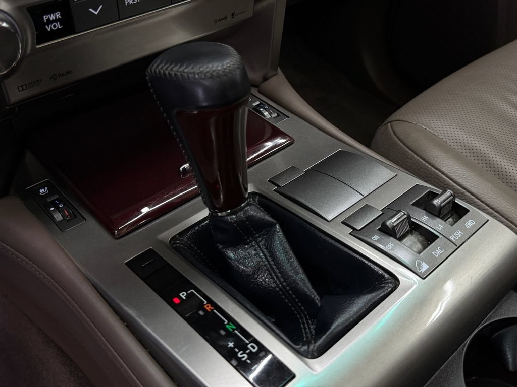 Used 2018 Lexus GX 460 Premium w/ Premium Package AWD/4WD image 22