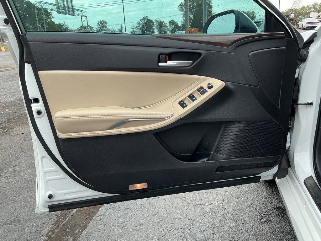 Used 2019 Toyota Avalon image 14