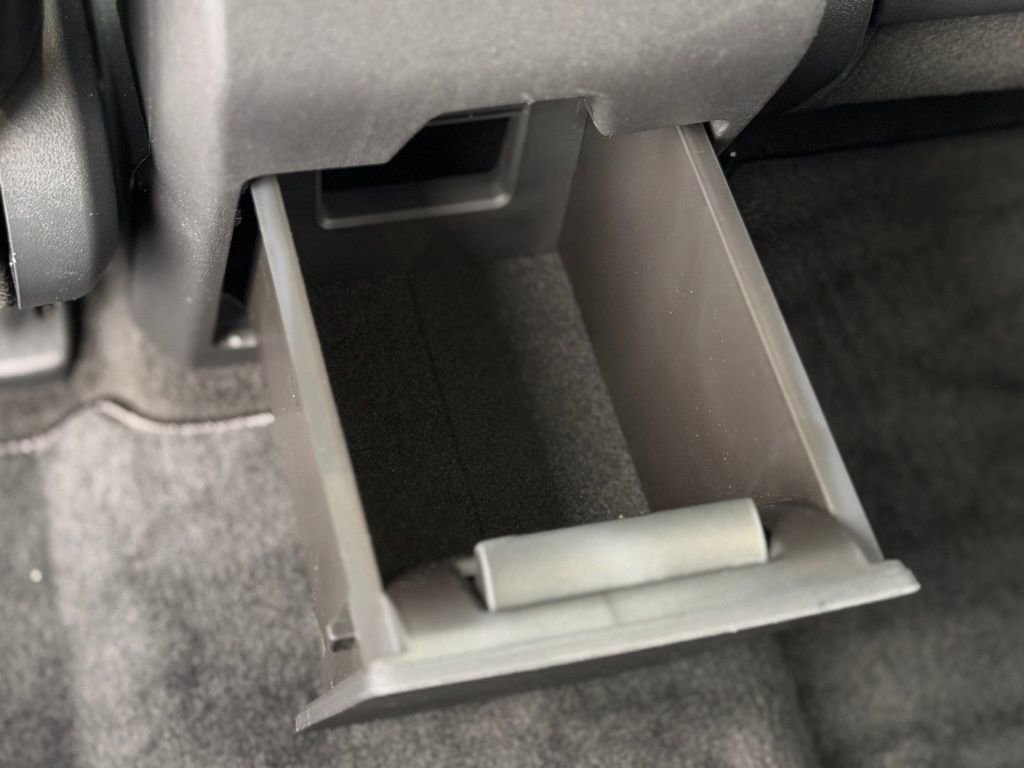 Used 2025 Hyundai Santa Fe Limited AWD/4WD image 11