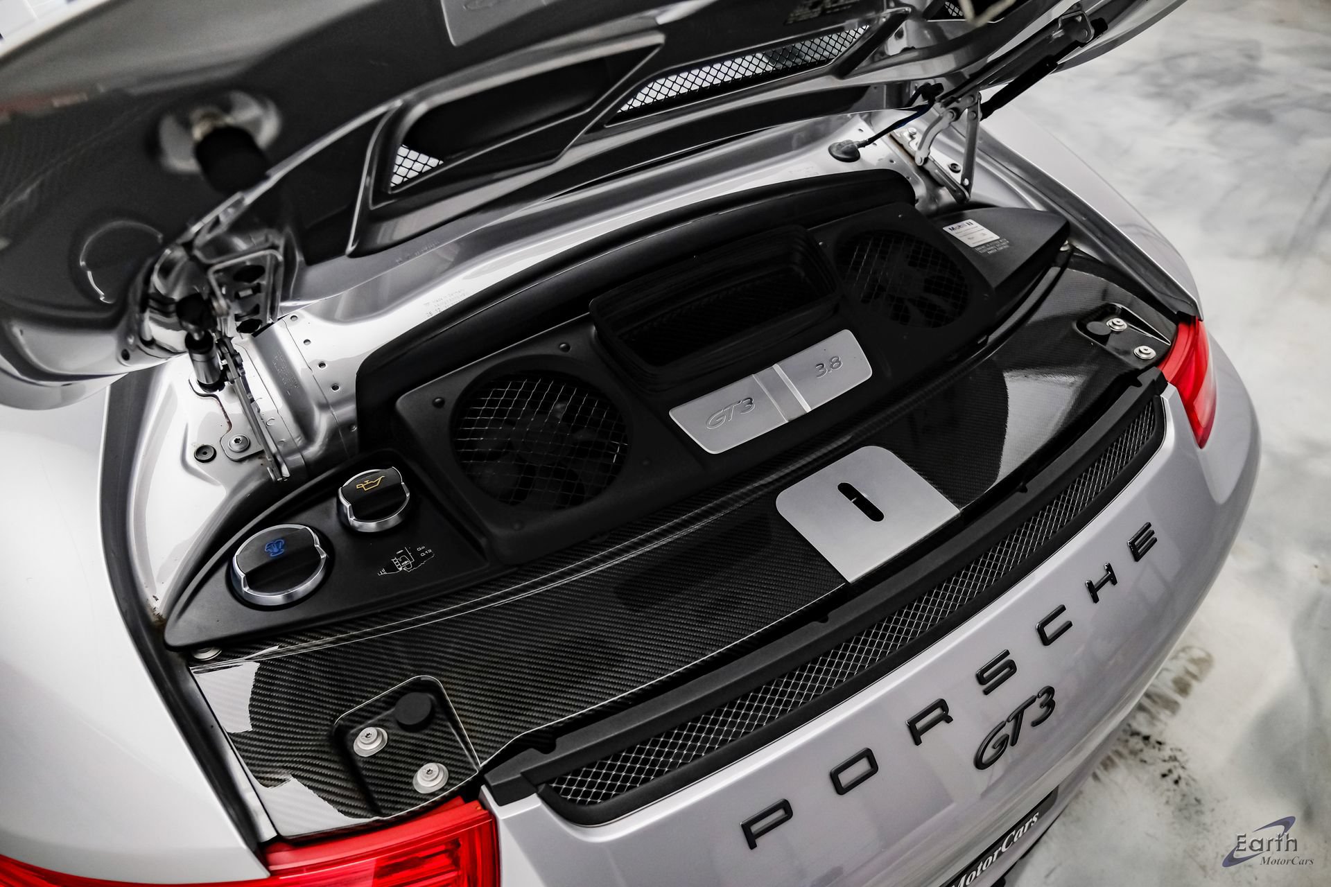 Used 2015 Porsche 911 GT3 RWD image 85
