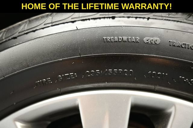Used 2025 Toyota Highlander Platinum AWD/4WD image 45