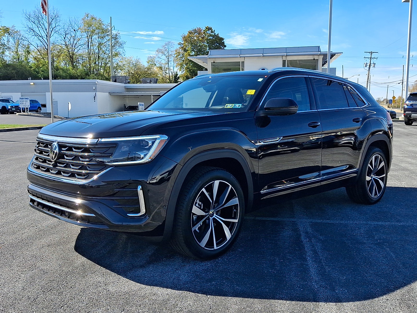 New 2026 Volkswagen Atlas Cross Sport SEL Premium R-Line image 3