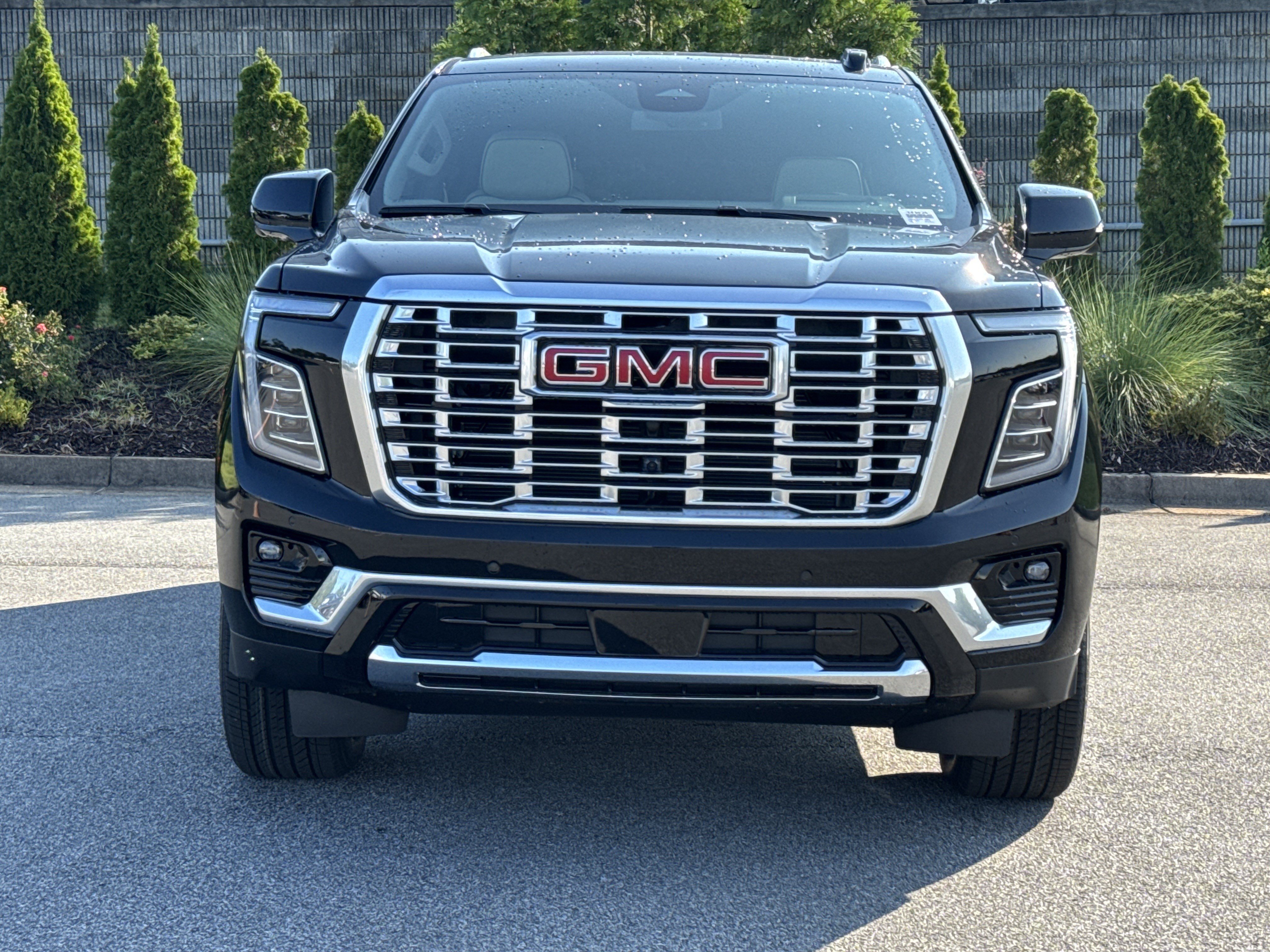 New 2026 GMC Yukon XL Denali w/ Sun & Power Step Package AWD/4WD image 3