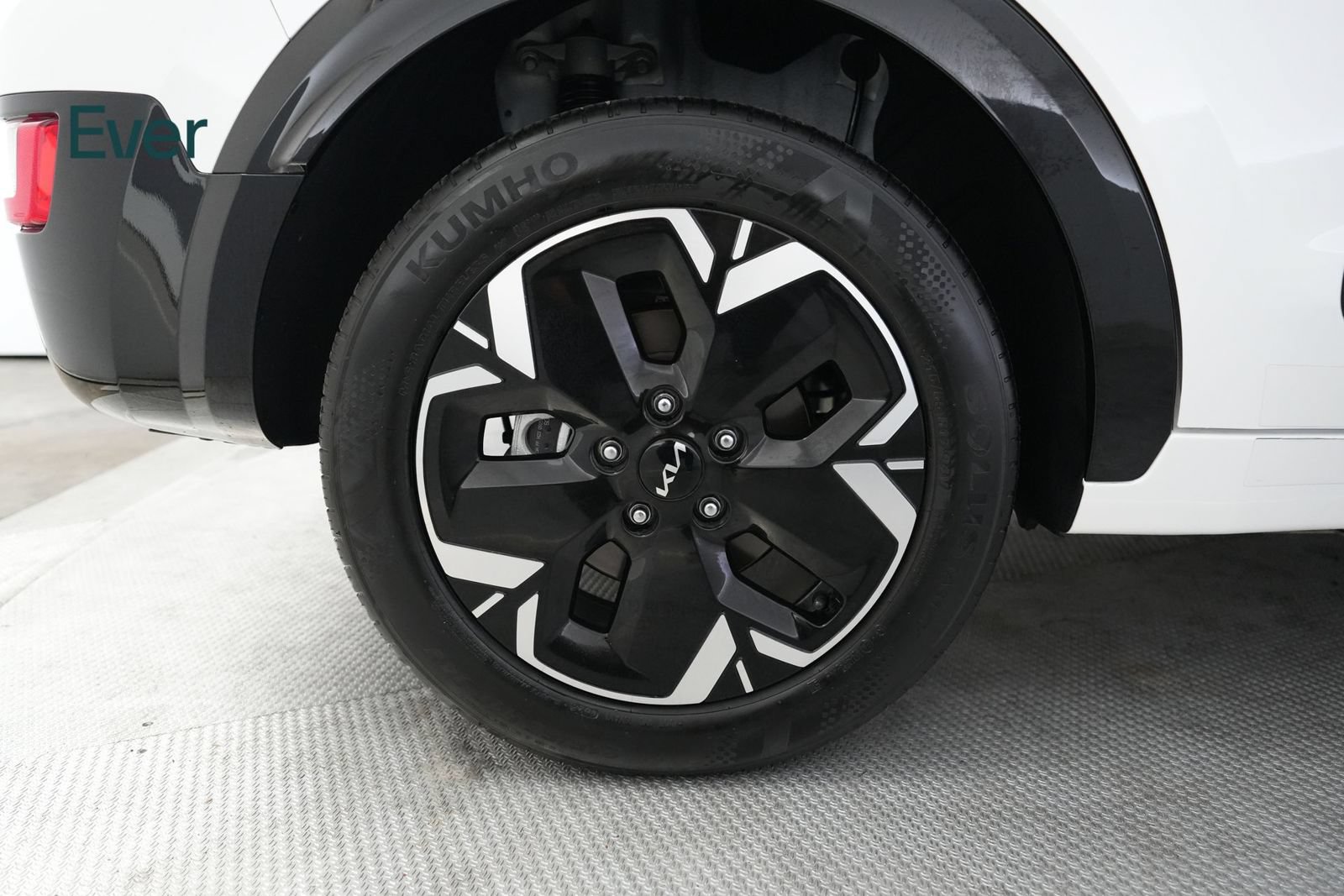 Used 2024 Kia Niro Wind FWD image 21