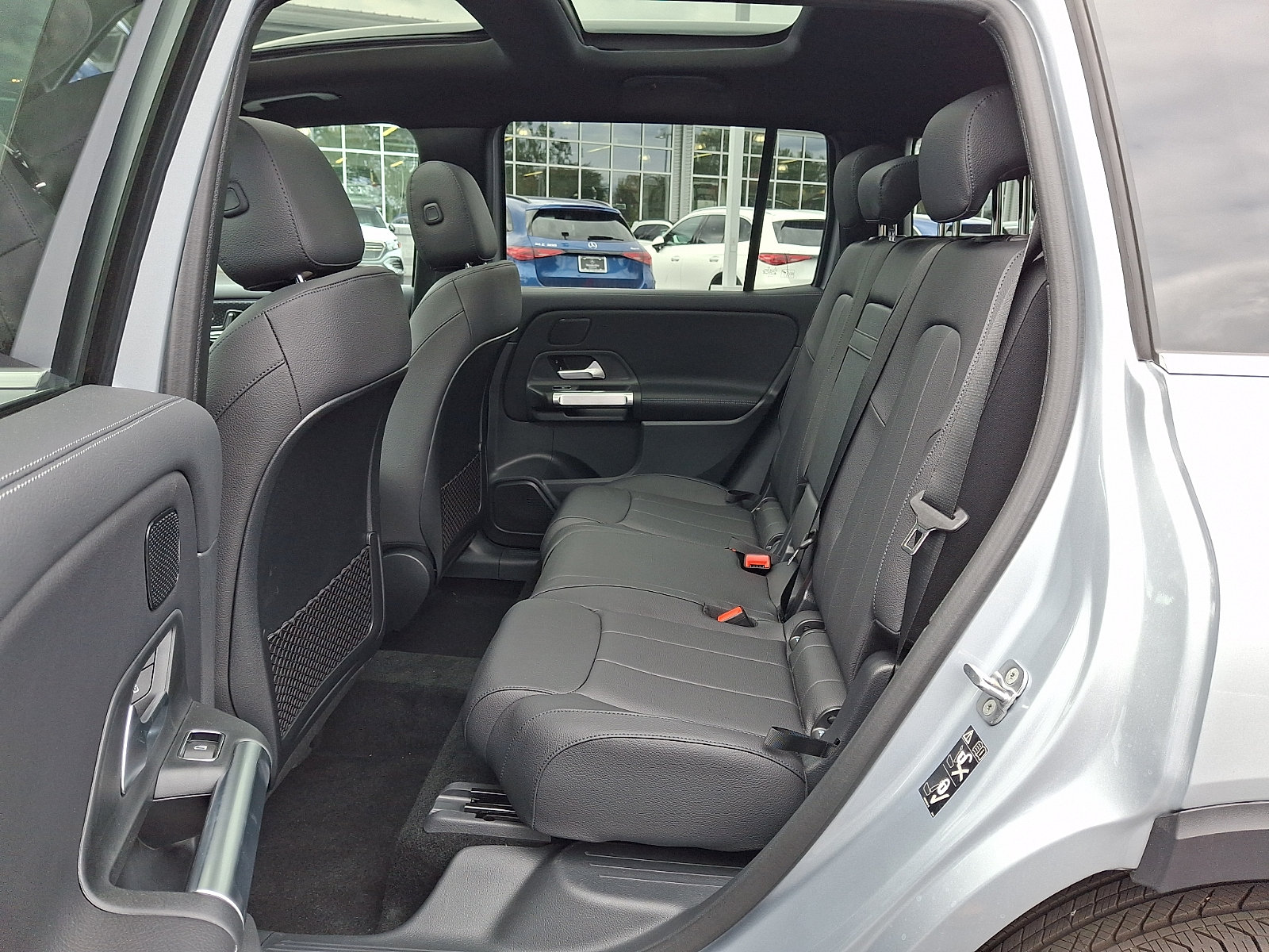 New 2026 Mercedes-Benz GLB 250 4MATIC image 8