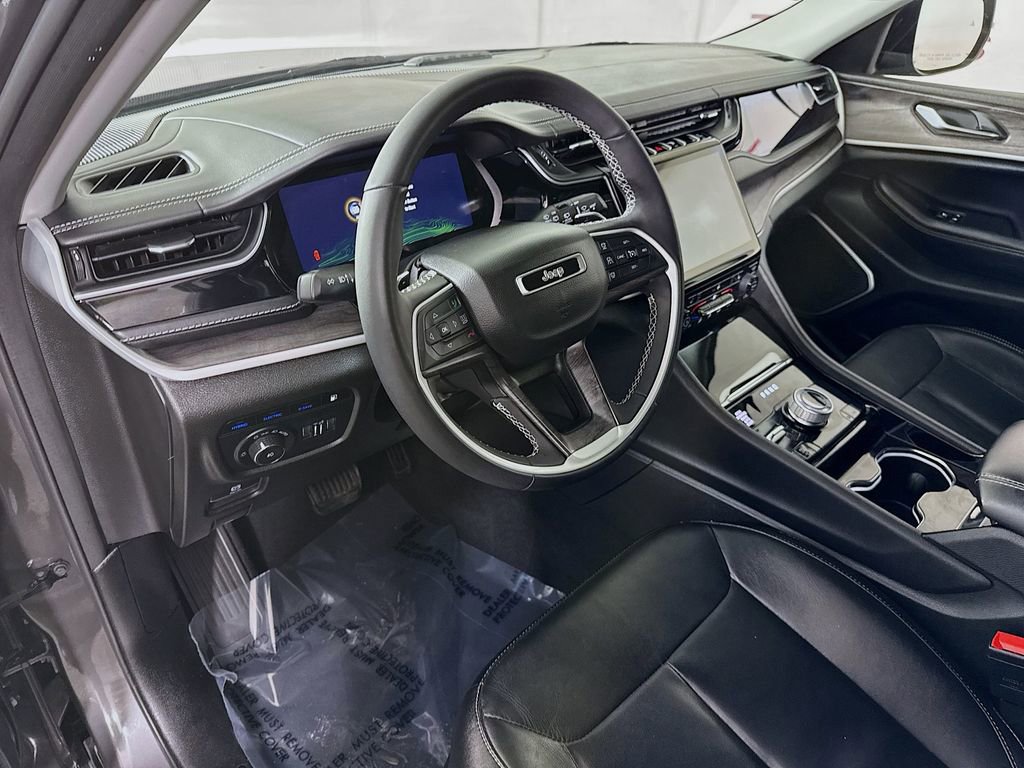 Used 2022 Jeep Grand Cherokee Limited 4xe image 19