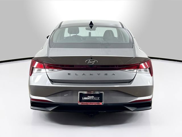 Used 2023 Hyundai Elantra SEL w/ Convenience Package FWD image 9