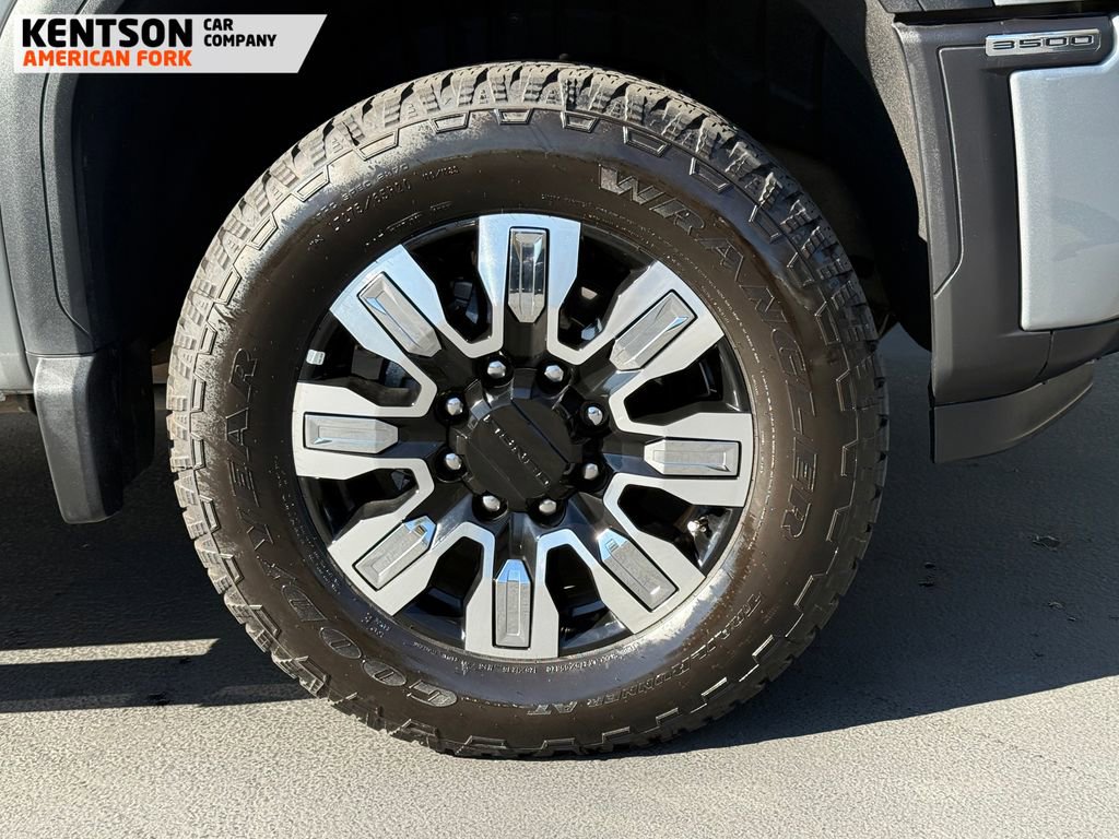 Used 2025 GMC Sierra 3500 Denali image 12