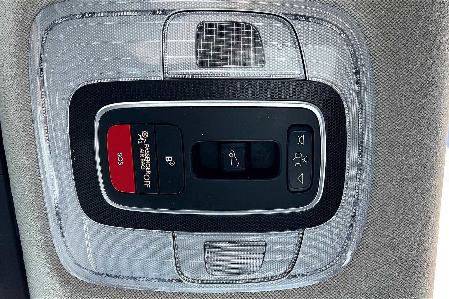 Used 2024 Hyundai Elantra SEL w/ Convenience Package image 33