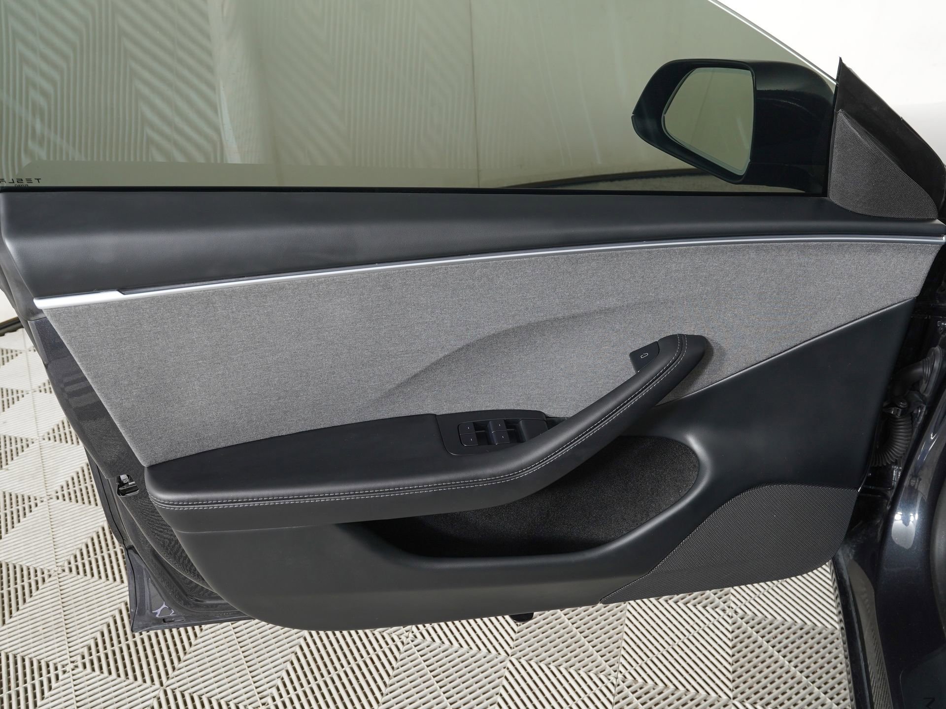 Used 2025 Tesla Model 3 Long Range image 15