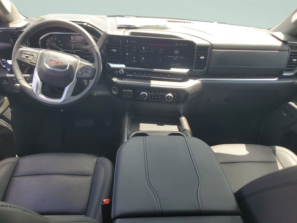 Used 2025 GMC Sierra 3500 SLT w/ SLT Premium Package AWD/4WD image 14