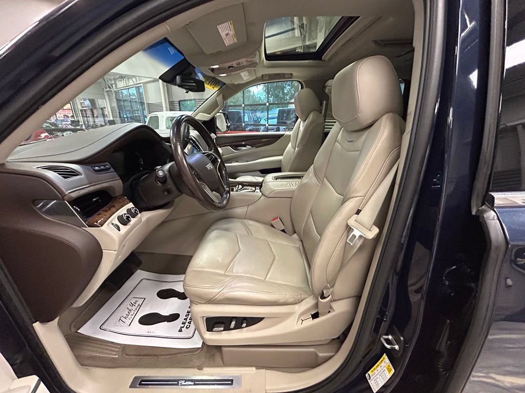 Used 2017 Cadillac Escalade Premium Luxury AWD/4WD image 58