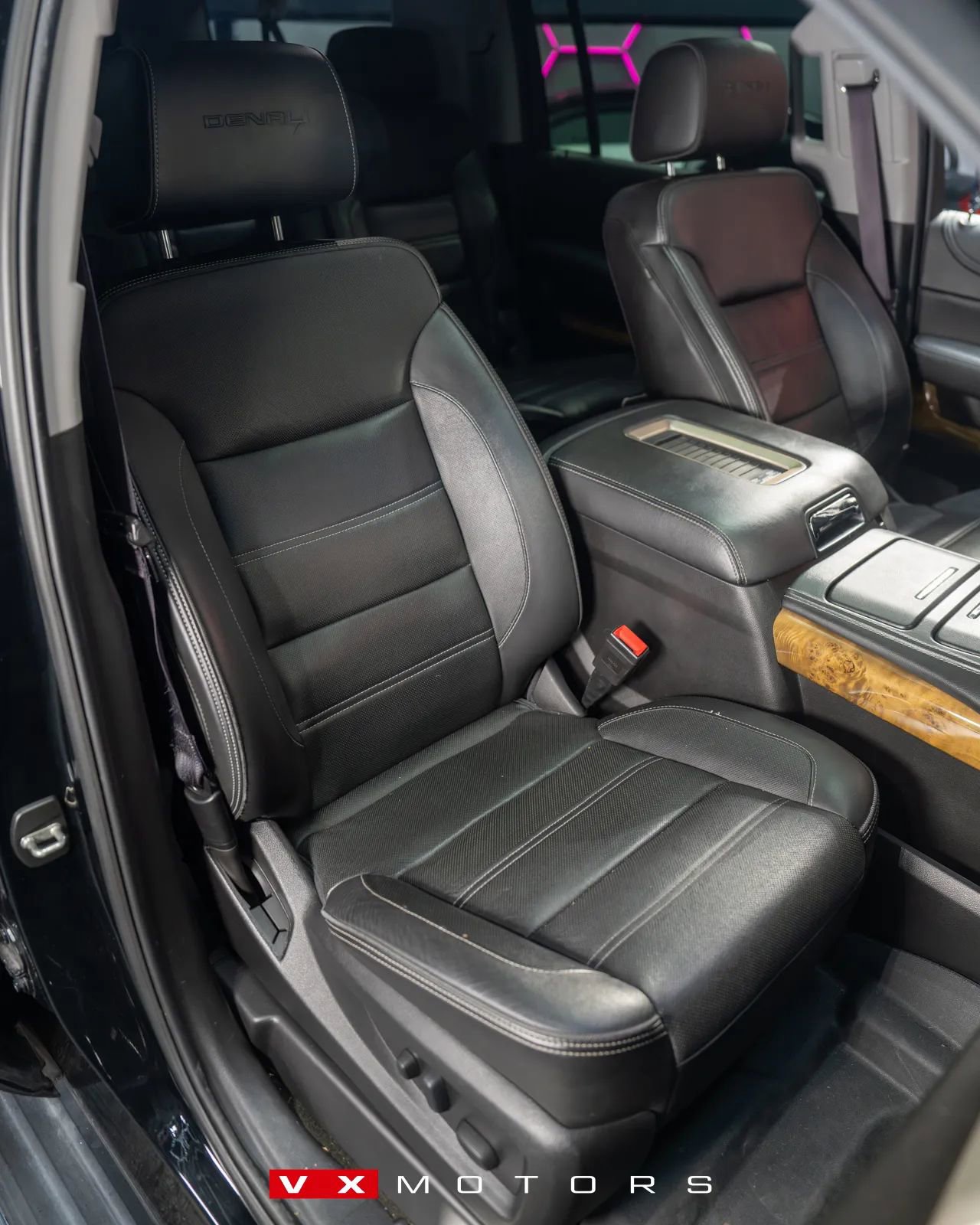 Used 2017 GMC Yukon XL Denali w/ Open Road Package image 25