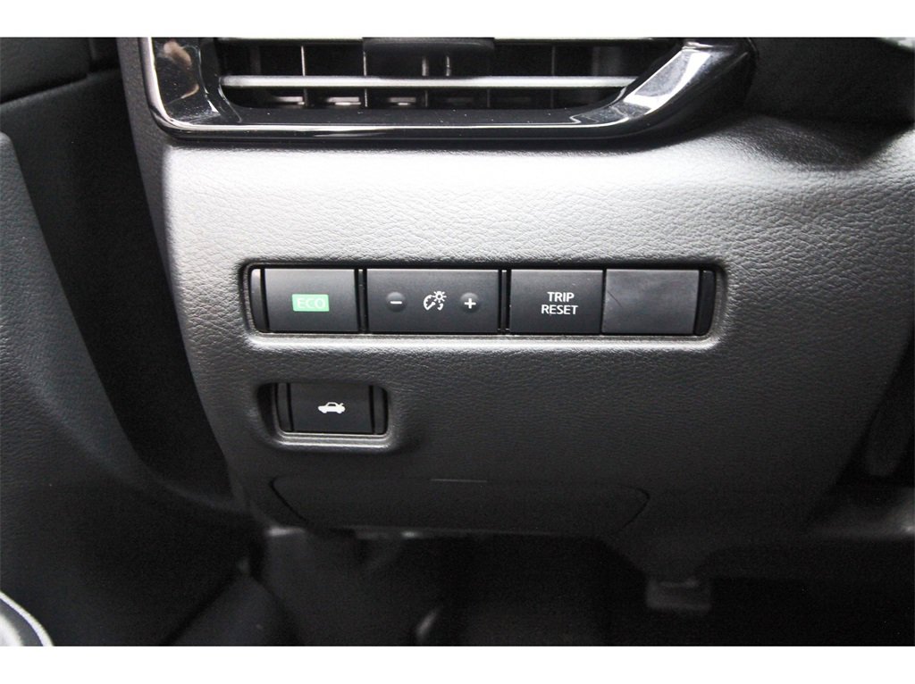 Used 2025 Nissan Sentra SV w/ All-Weather Package image 18