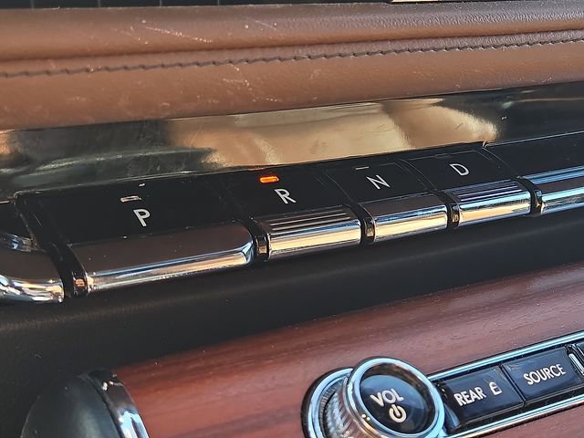 Used 2023 Lincoln Aviator Reserve w/ Equipment Group 201A image 29