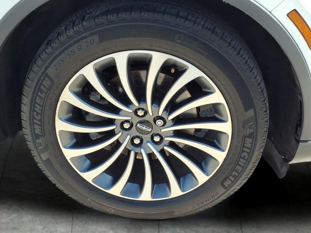 Used 2023 Lincoln Aviator Reserve RWD image 9