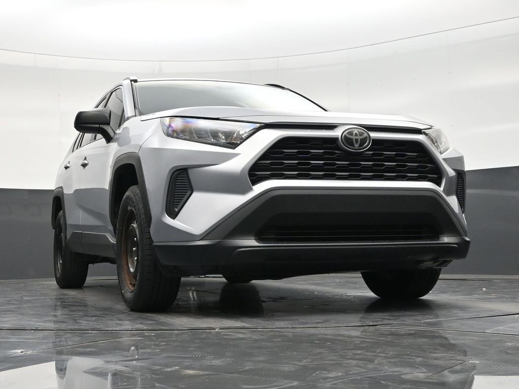 Used 2020 Toyota RAV4 LE FWD image 26