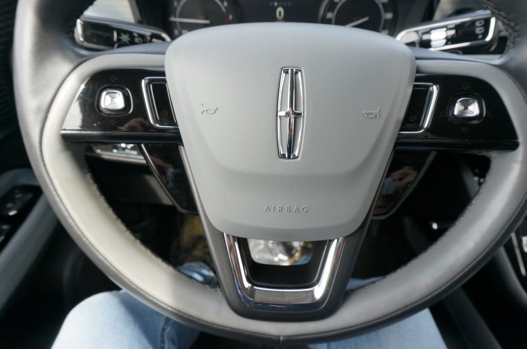 Used 2021 Lincoln Corsair AWD w/ Equipment Group 101A image 13