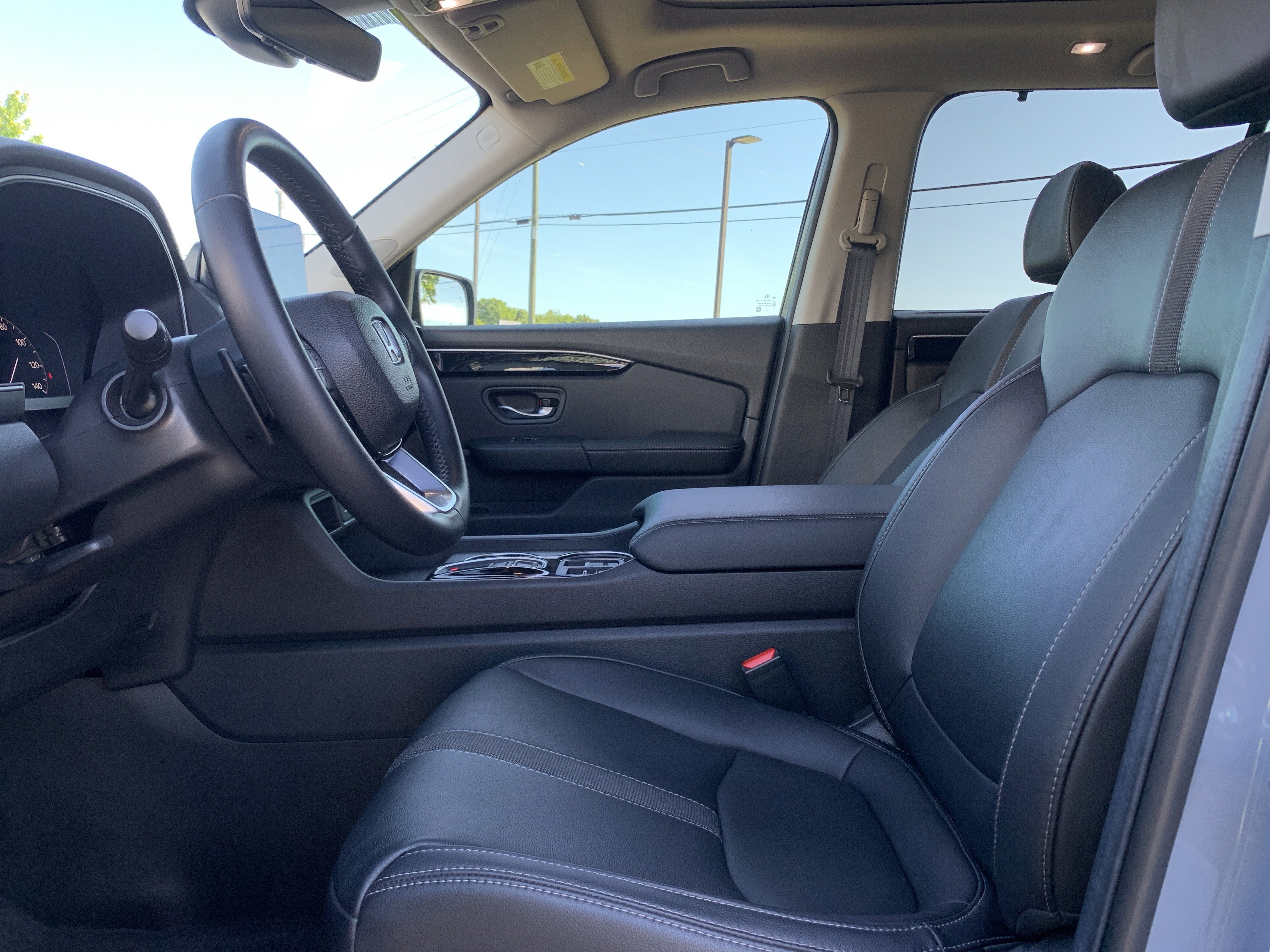 Used 2025 Honda Pilot Touring image 16